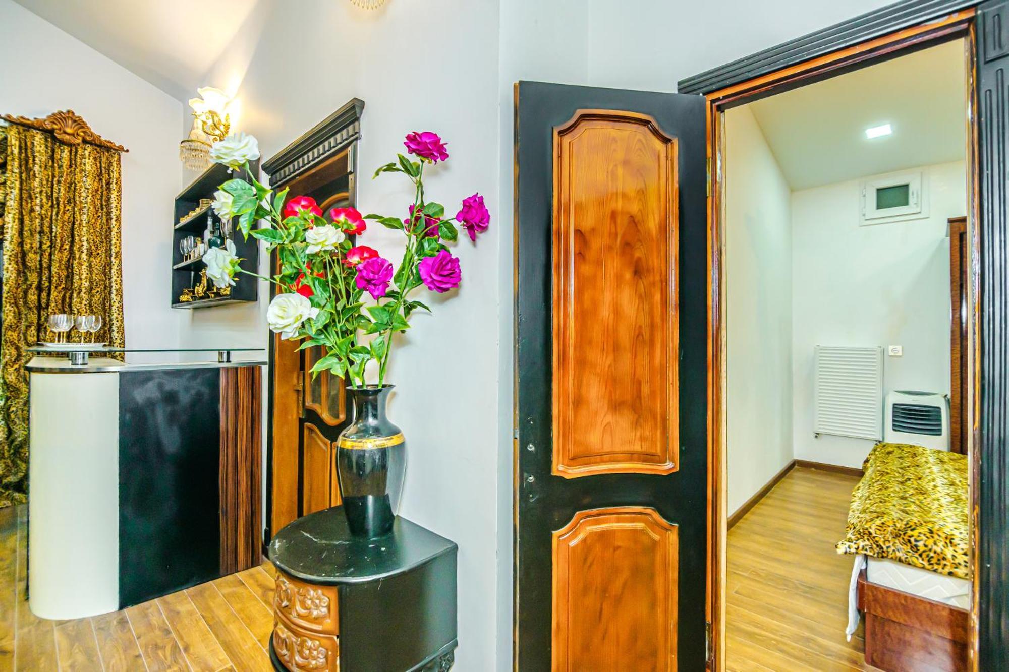 Sera Hotel Baku Bagian luar foto